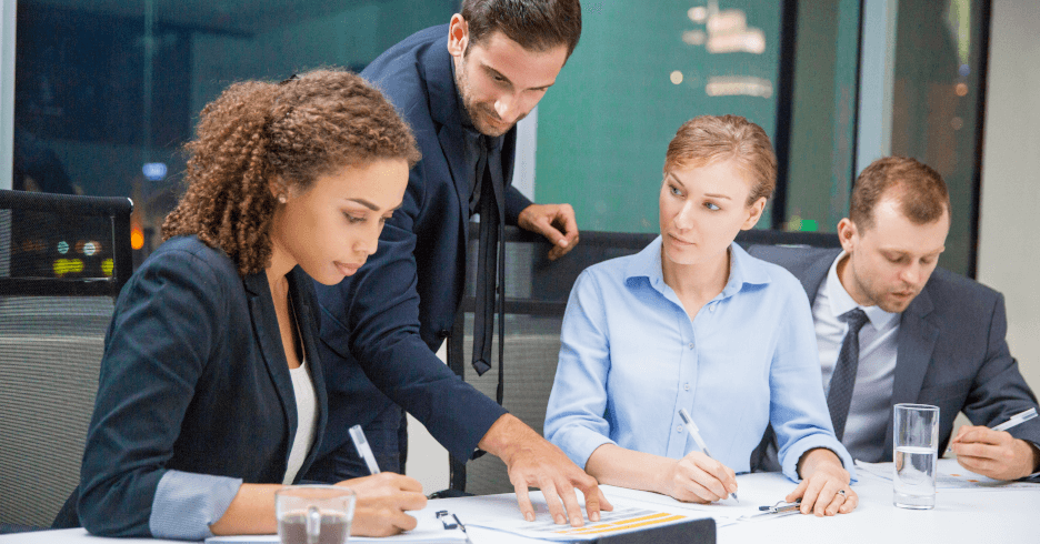 The Ultimate Guide: Improving Employee Engagement Using HRM Software